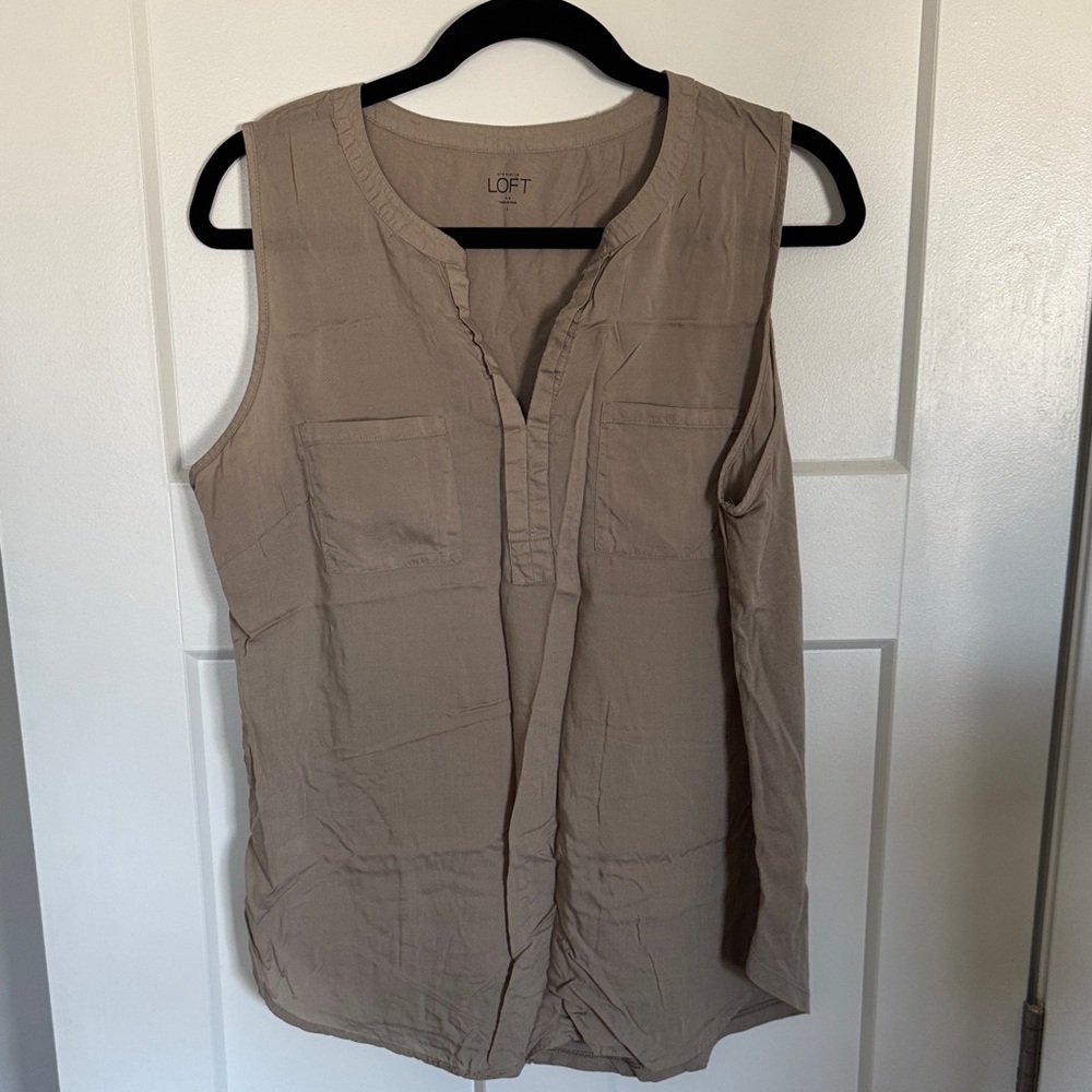 LOFT Outlet Women's Tan Sleeveless Blouse
